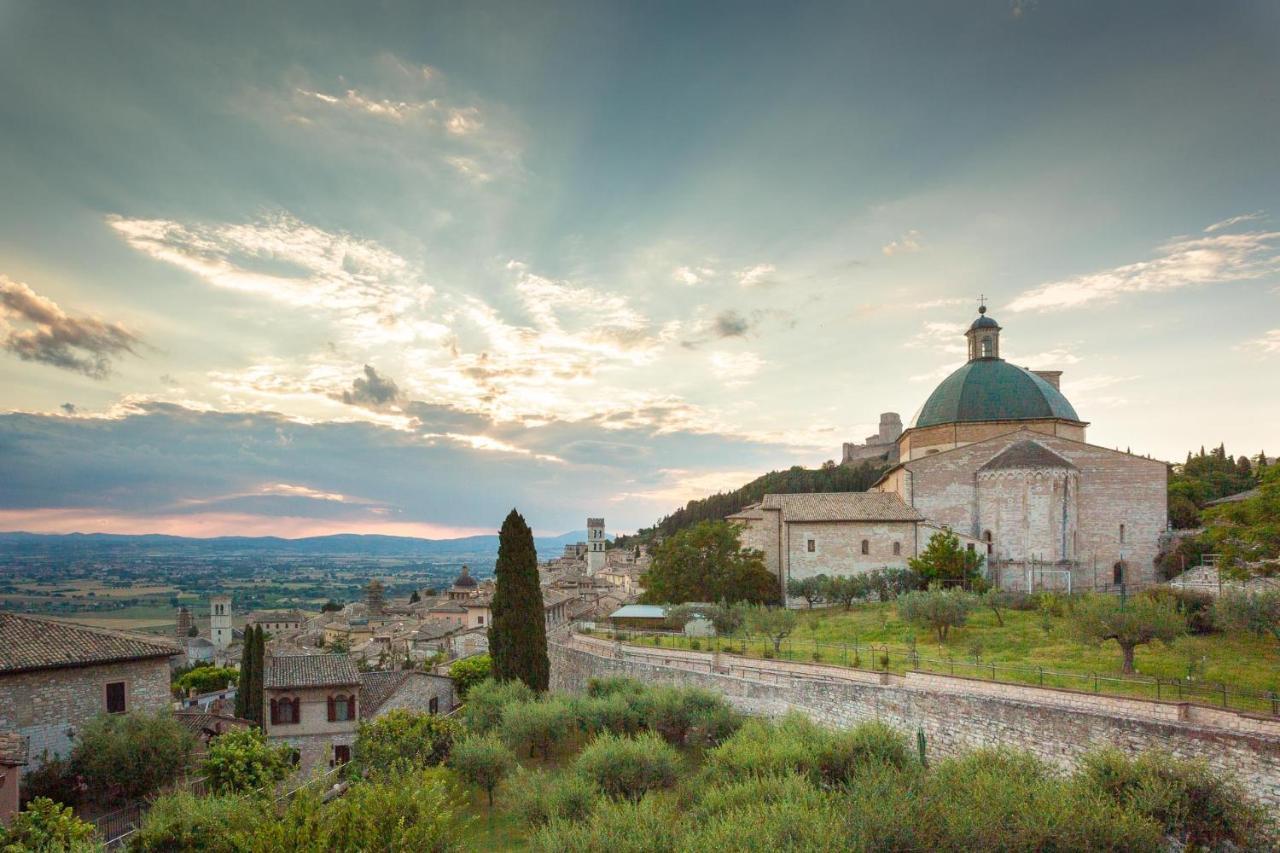 Hotel Ideale Assisi Exterior foto