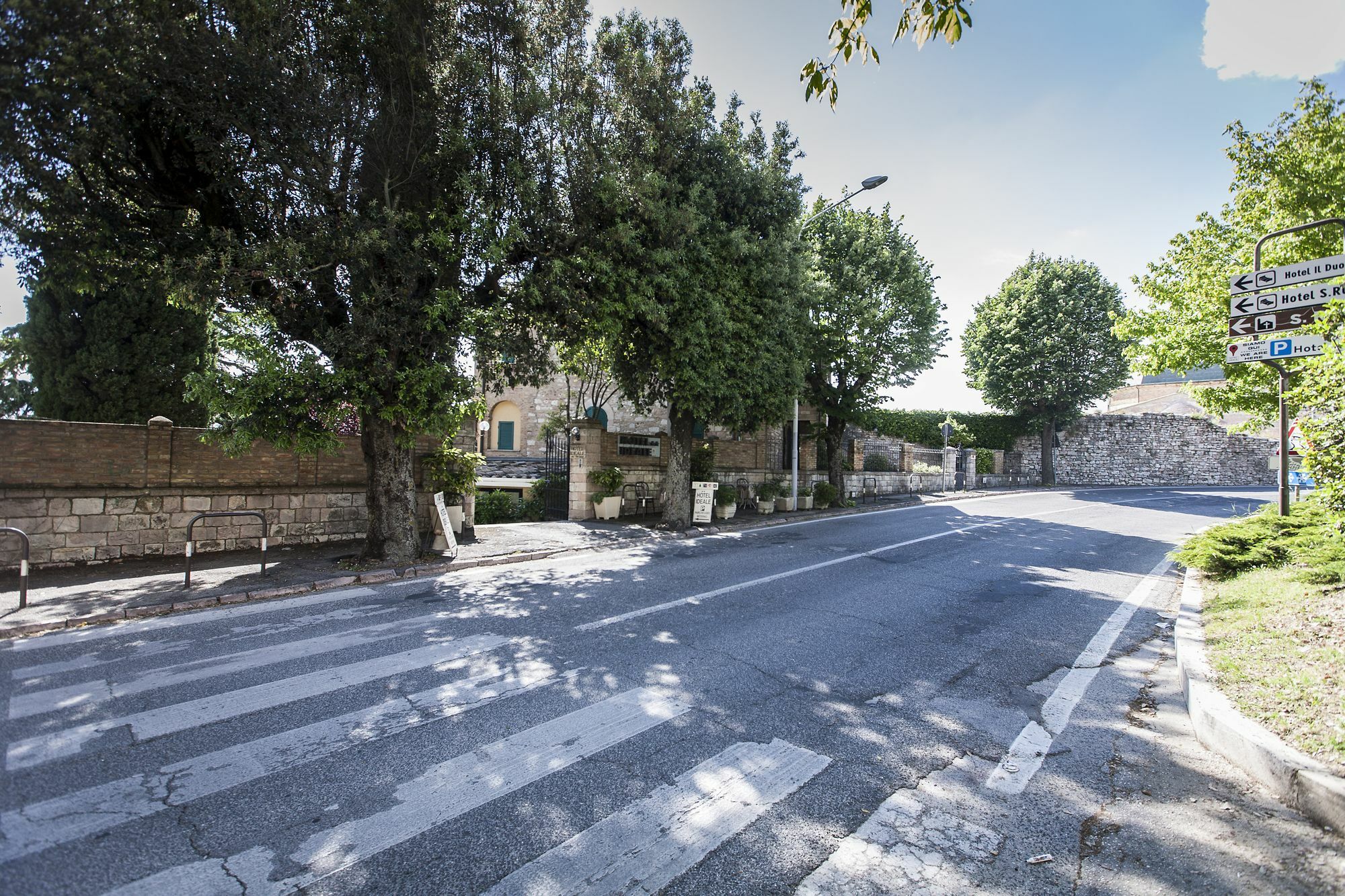 Hotel Ideale Assisi Exterior foto